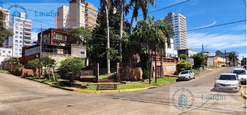 Se Vende Amplio Terreno Con Casa A Reciclar - Villa Sarita