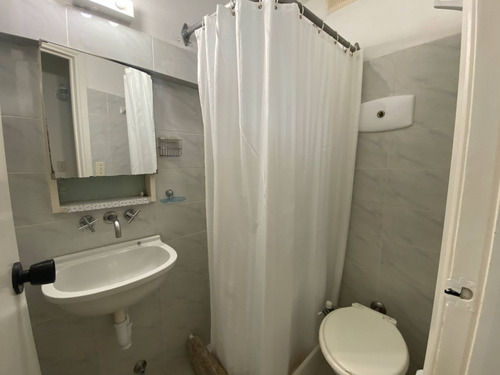 Venta De Apartamento 3 Dormitorios. Península