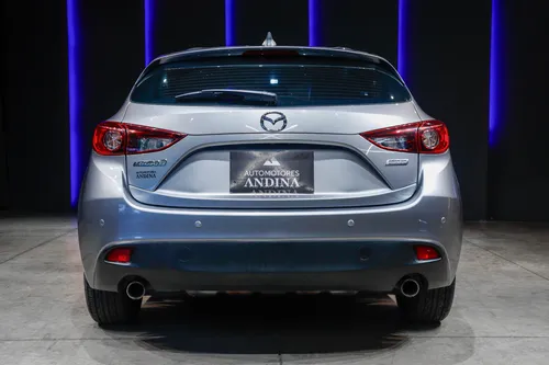 Mazda 3 Touring 2.0