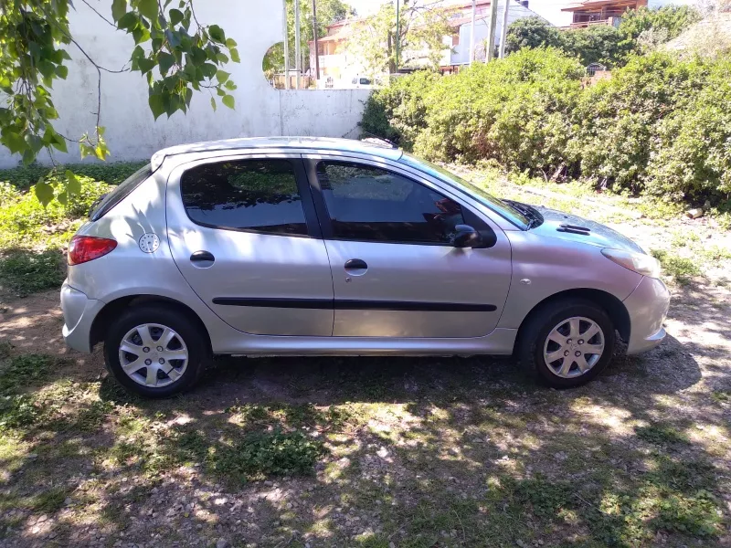 Peugeot 207 1.4 Sedan Xr