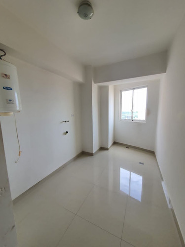 Elena Hidalgo Vende Apartamento En Res. Chelsea Court Obra Blanca Torre West, (solo Clientes)