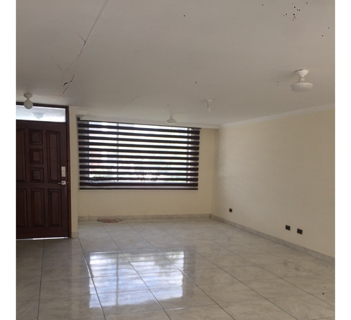 Hermosa Casa De Venta San Rafael (valle De Los Chillos) Negociable