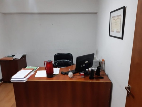 Imagen 9 de 11 de Centro Excelente Oficina En Venta- Calle Tucumán Al 20