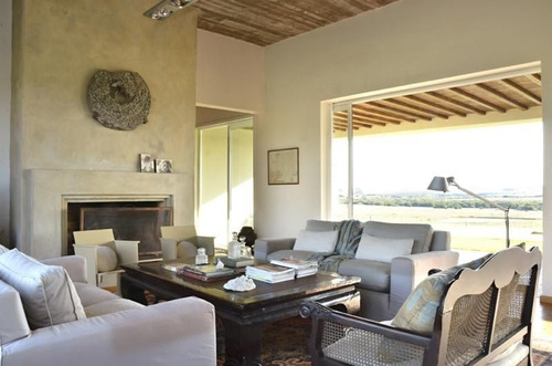 Imagen 2 de 18 de Espectacular Casa De Campo, A 20 Mins De Jose Ignacio. (ref: Bon-2416)