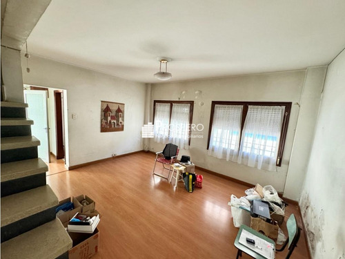 1919 Venta Casa Padrón Único 3dorm Centro Garaje