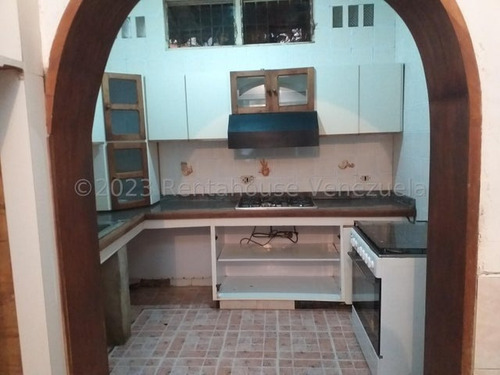 Casa En Venta En La Campiña Mls #23-20700 Carla Gonzalez Gt