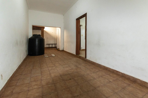 1 Entre 39 Y 40 La Plata - Casa De Dos Dormitorios Con Coche