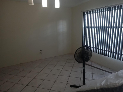 Imagen 5 de 13 de Casa De Una Planta En Venta Fracc Zootecnia