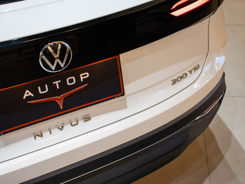 Volkswagen Nivus 1.0 200 TSI TOTAL FLEX COMFORTLINE AUTOMÁTICO