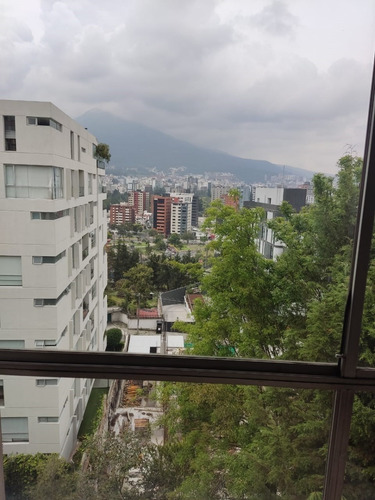 Imagen 24 de 27 de Precioso Departamento Penthouse Dúplex Con Espectacular Vista En Sector González Suárez