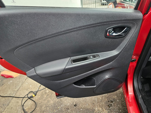 Renault Captur 2.0 Iconic At