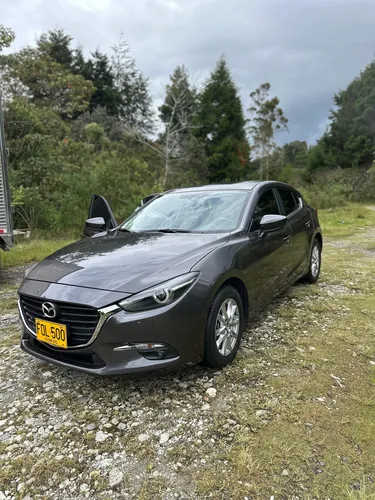 Mazda 3 2.0 Sport Touring