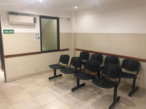 Imagen 20 de 30 de Centro Médico En Venta De Excelente Ubicación En Banfield Este