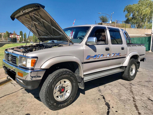 Toyota Hilux 2.8 D/cab 4x4 Millenium Sport E/lim 1999