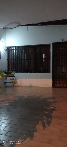 Imagen 3 de 29 de Venta De Casa Urb. Parque Valencia