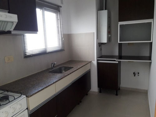 Imagen 6 de 8 de 59 E/13 Y 14 - 1 Dormitorio - Baum Propiedades