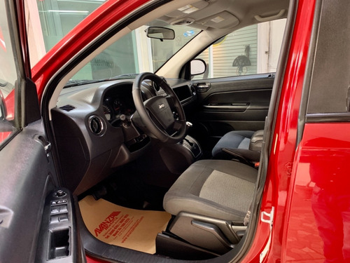 Imagen 8 de 15 de Jeep Compass Equipada Extremadamente Preciosa Color Cereza