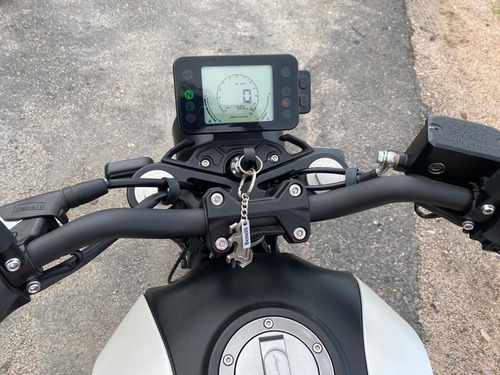 Imagen 3 de 11 de Moto Benelli Leoncino 250cc Casi 0km