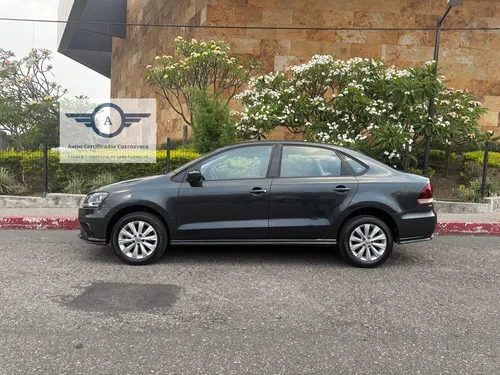 Volkswagen Vento 1.6 Starline At