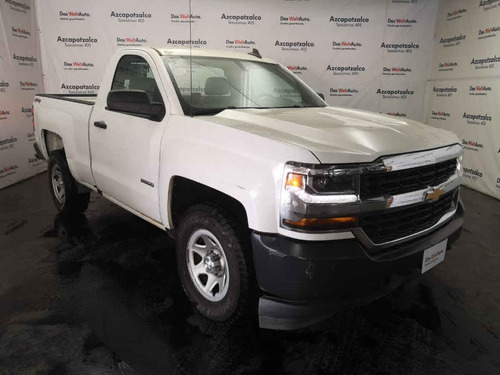Imagen 9 de 15 de Chevrolet Silverado 2018 2p Ls Cab Regular V8/5.3 Aut 4x4
