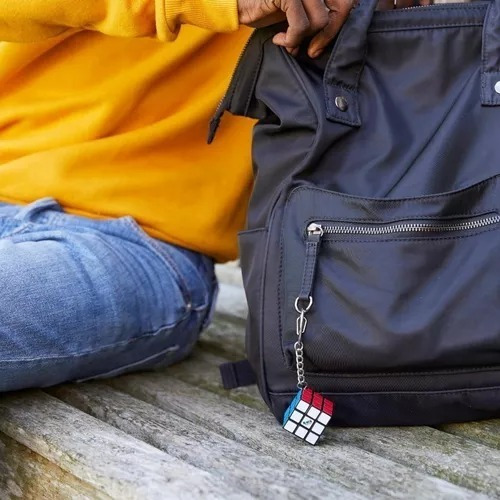 Imagen 4 de 6 de Cubo Rubiks 3x3 Llavero Original Cubo Magico Rubik Prm