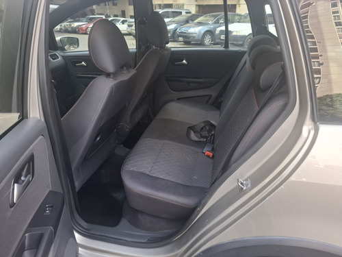 Volkswagen Suran Cross 1.6 Highline 101cv