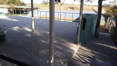Imagem 8 de 14 de Rancho Beira Lago De Furnas, 3 Suites Com Ar