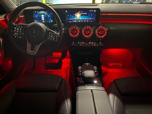 Mercedes Benz A200