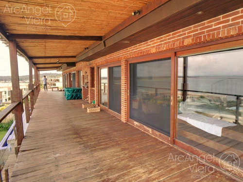 Casa Con Piscina Vista Al Mar En Punta Ballena En Alquiler Venta