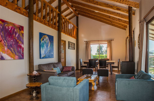 Preciosa Casa Estilo Chilena- Maitencillo