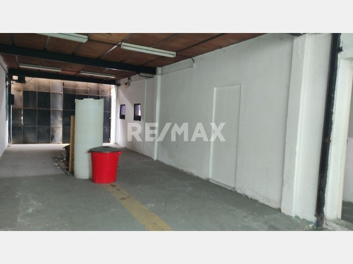 Imagen 9 de 13 de Calle Carabobo, Galpon En Venta