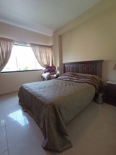 Venta Townhouse Conjunto Villas Shirak, Mañongo Naguanagua