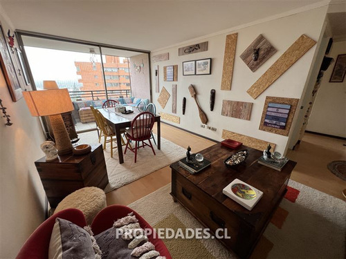 Departamento En Venta De 2 Dorm. En Las Condes