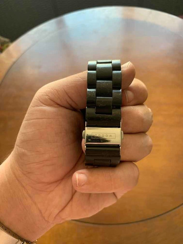 Relógio Em Madeira Marca Woodz