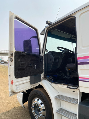 Scania T113 H 4x2 320