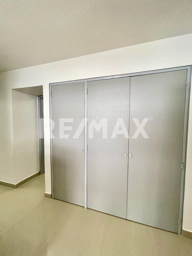 Venta Exclusivo Apartamento En Los Corales, Caraballeda, La Guaira, Vargas