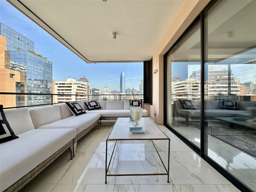 Remodelado: Barrio El Golf / Isidora Goyenechea