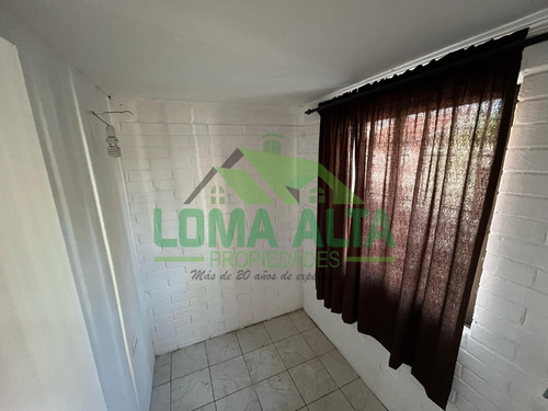 Casa De 5 Dormitorios Y 2 Baños Comuna De Puente Alto