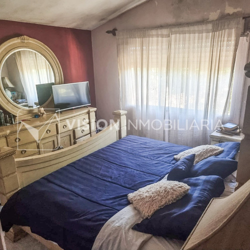 Imagen 10 de 14 de Venta Chacra Casa Con Piscina En Lagos Del Norte A 13km De Cd. De Rivera, Terreno De 1769 M2. 4 Dormitorios Y 2 Baños, Estufa A Leña, Terreno Enorme Con Arboles Frutales. Agua Con Pozo, Ute, Internet
