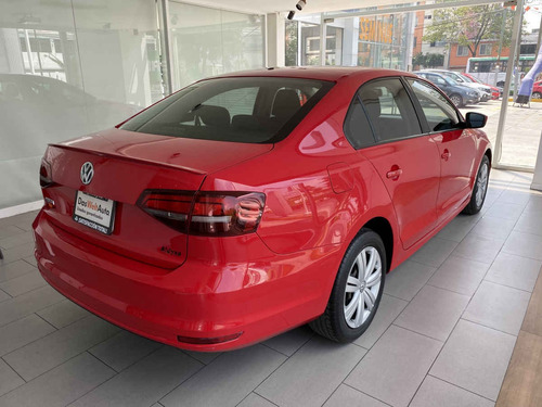 Imagen 5 de 14 de Volkswagen Jetta 2017 4p L4/2.0 Man