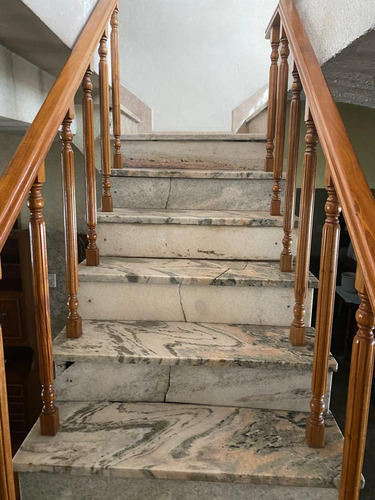 Venta Amplia Casa Apta Desarrollo 4ta Secc Mendoza