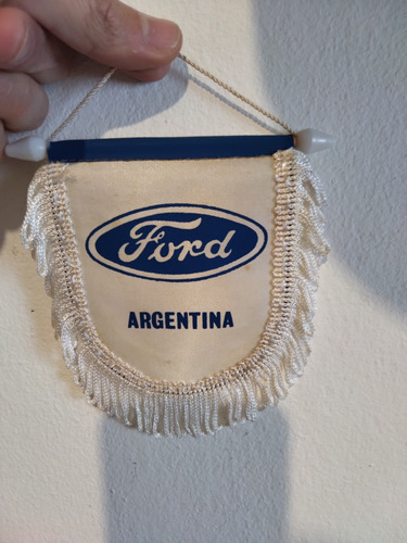 Banderin Ford 