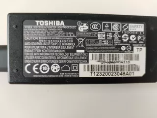 Cargador Toshiba Satélite C856d Original