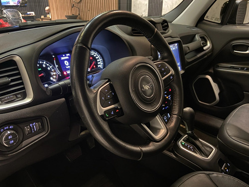 Jeep Renegade 1.8 16V FLEX LONGITUDE 4P AUTOMÁTICO