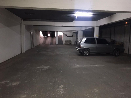 Cochera En Venta - 18mts2 - La Plata