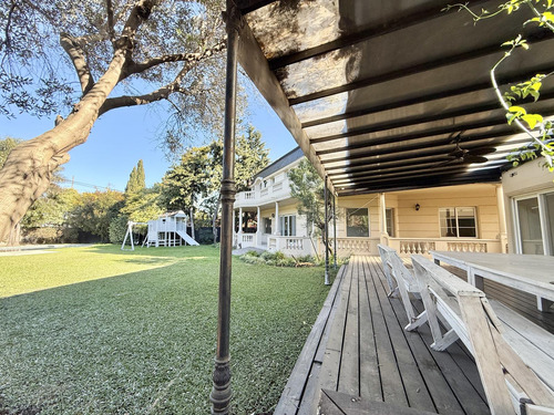 Importante Casa En Venta - Barrio Privado Las Victorias