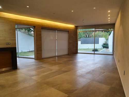 Imagen 2 de 14 de Casa En Venta Fuentes Del Pedregal