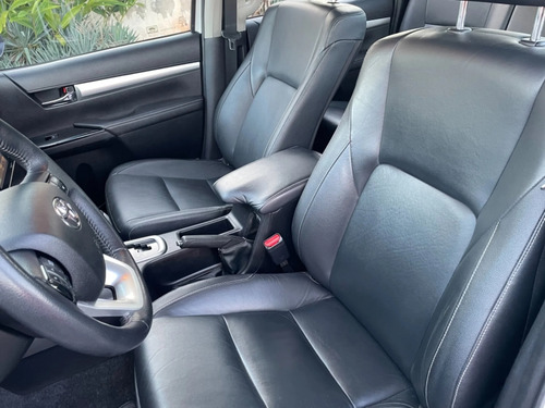 Toyota Hilux 2.7 SRV 4X2 CD 16V FLEX 4P AUTOMÁTICO