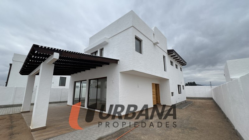 Exclusiva Casa Nueva Sector El Rosario