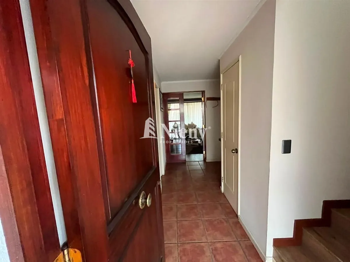 Imagen 2 de 21 de Casa En Venta De 4 Dorm. En Peñalolén Santiago